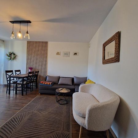 Komfortowy Apartament Dwupokojowy Z Tarasem I Garaz Ustka Extérieur photo
